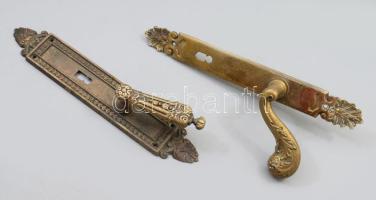 Régi bronz ajtókilincs és zárcímke