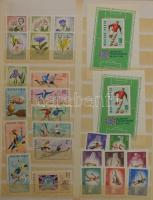 Főleg modern gyűjtemények, gyűjteményrészek, jó minőségű anyag 9 db A/4 + 2 db 25 x 25 cm + 6 db köz...