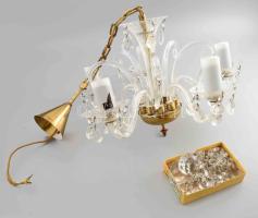 Csillár, csiszolt üveg prizmákkal + egy doboznyi prizma, sérüléssel, d: 46 cm