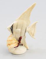 Hollóházi porcelán hal, kézzel festett, jelzett, minimális lepattanással, m: 15 cm