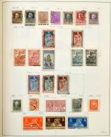 Olaszország tartalmas gyűjtemény, 3.800 bélyeg előrajzolt albumban, főleg bélyegzett anyag rengeteg ...