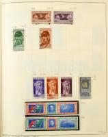 Olaszország tartalmas gyűjtemény, 3.800 bélyeg előrajzolt albumban, főleg bélyegzett anyag rengeteg ...