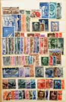 Vegyes külföldi bélyegek 4 db közepes + 7 db A4-es kétoldalas berakólapon + 17 kartonlapon 2 oldalas...
