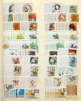 1958-1988 Sok példányos rendező nagyrészt teljes sorok, hozzá kevés régebbi és újabb, 25 lapos nagy ...