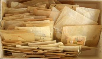 Több 1000 db vegyes világ bélyeg pergamen tasakokban, nagyon sok lengyellel