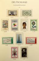 NSZK 1949-1998 tartalmas gyűjtemény sok jó sorral, kevés falcossal 2 db előnyomott Leuchtturm albumb...