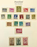 Berlin gyűjtemény, 1955-ig részben falcos, jobb darabokkal, utána 1990-ig teljes és postatiszta. Lin...