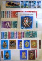 Hagyaték: főleg modern magyar bélyegek berakókban, borítékokban, dobozokban, néhány üres berakó, FDC...