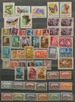 Tétel a 20-as 60-as évekből jobb kiadásokkal, blokkokkal 12 lapos nagy berakóban. Érdemes megnézni!