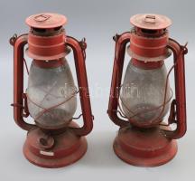2 darab viharlámpa, jelzett, kopással, m: 30,5 cm