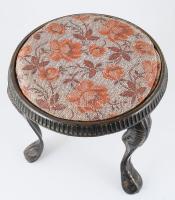 Háromlábú ülőke, festett fém, d: 33 cm, m: 34 cm