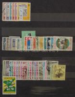 Mezőgazdaság motívum gyűjtemény, kb. 1.400 klf bélyeg 2 db A/4 berakóban