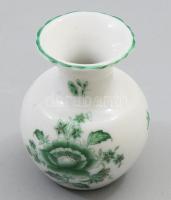 Herendi virág mintás kis váza. Kézzel festett, jelzett, kopással 6,5 cm