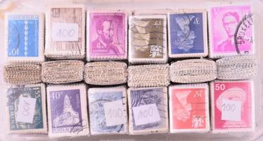 70 db bündli műanyag dobozban