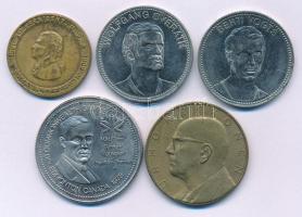 1967-1978 k. 5xklf portrés fém emlékérem / zseton tétel (közte Amerikai Egyesült Államok, Finnország, Németország, Kanada) T:XF,VF, patina around 1967-1978 5xdiff metal commemorative medal / token lot with portraits (in it USA, Finland, Germany, Canada) C:XF,VF, patina