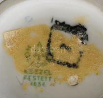 Hollóházi hegedűs. Jelzett, hibátlan, m: 13,5 cm