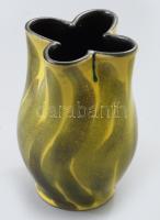 Iparművész váza, jelzett, mázas kerámia, m: 17 cm