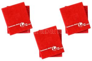 Három darab "Banknoten Briefe aus aller Welt" piros, plüssborítású, négygyűrűs album, egyenként 25db osztás nélküli berakólappal, tokkal. Használt, jó állapotban