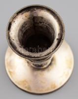 Ezüst (Ag) gyertyatartó, jelzett 64 g 7 cm