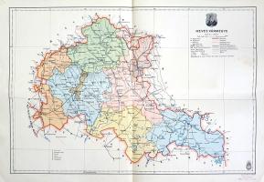 [Térkép] Heves vármegye térképe. Mérték: 1:290,000. (1941). [Budapest], 1941. Magyar Királyi Honvéd Térképészeti Intézet. Színes térkép, mérete: 300x445 mm egy 350x500 mm méretű térképlapon. Domborzati és vízrajzi részleteket is feltüntető térképünk a M. kir. Honvéd Térképészeti Intézet 1937-1941 között készült közigazgatási térképsorozatának tagja. Az alföldi és hegyvidéki járásokkal egyaránt bíró Heves megye soha nem számított határ mentinek; térképünk idején és ma is északról Nógrád, illetve Borsod megye határolja, így megyénk területét az első bécsi döntés jelentette országbővülés nem érintette. Megyénk alakja markánsan eltér mai állapotától, a háború után hatvani járásának exklávéját, a pásztói járást Nógrád, tiszafüredi járását Szolnok megyéhez csatolták. A színkódolt járásbeosztáson kívül térképünk feltünteti a megye egy- és kétvágányú vasútvonalait, első-, másod- és harmadrendű útjait és egyéb műútjait, valamint településhálózatát: rendezett tanácsú városait (Eger, Gyöngyös), nagyközségeit (Hatvan, Pásztó, Heves, Füzesabony, Poroszló és Tiszafüred), kisközségeit és egyéb lakott helyeit. Döntően közigazgatási és közlekedésföldrajzi célokat szolgáló térképünk a Tisza mellékfolyóira való tekintettel vízrajzi, a Mátra és a Bükk jelenlétére való tekintettel domborzati részleteket is hoz, ez utóbbit hegycsúcsmagasságokkal kiegészítve. Feltűnő részlet, hogy a turisztikai szempontból ekkoriban már kiemelt területnek számító Kékesre elsőrendű műút vezet fel, a Kékes magasságát viszont a szokásos adattal szemben csupán 1010 m-ben állapítja meg (a korabeli turisztikai képeslapok is ezt az adatot közlik). A megye bányáit, műemlékeit és várromjait piktogramok jelölik. Egyes települések mellett magassági jelzés. Jelmagyarázat a jobb felső sarokban, a címsor felett a megye címere lebeg, a kiadási év a bal alsó sarokban (1941). A jobb alsó sarokban kereskedői bélyegzés. Jó állapotú lap, halvány hajtásnyomokkal, hátoldalán kézi feliratozás.