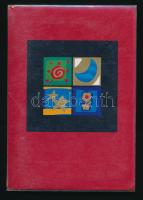 38 db retró erotikus, pornó fotó, 14x9 cm körüli méretben, albumban