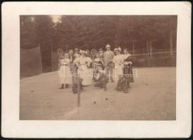 cca 1910 Teniszezők, keményhátú fotó, 13x18 cm