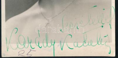 Karády Katalin (1910-1990) színésznő saját kezűleg dedikált fotólapja, rajta firkával.
