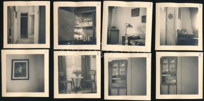 cca 1970, 14 darab lakásbelsőről készített fotó, hátoldalon leírással, 7x7 cm