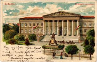 1899 (Vorläufer) Budapest VIII. Nemzeti Múzeum, magyar zászló. Kunstanstalt Kosmos S. IX. litho (Rb)