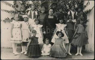 1928 Csoportkép alsódobosi nyaralásról, Kulcsár Bálint fényképész által, fotólap