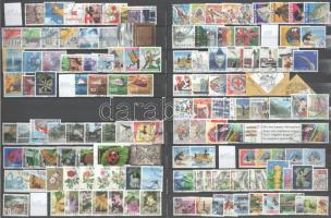 Svájc összeállítás az 1991-2004 közötti időszakból, benne teljes sorok, 3 db kétoldalas A4-es berakólapon (Mi EUR 533.-)