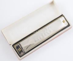 Lark szájharmonika, dobozában.