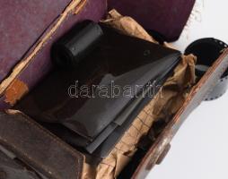 Többszáz darab régi fotónegatív, közte egyenruha viseléses.