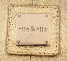 Nila &amp; Nila bőr ezüstszínű női táska, jelzett, kopott, cca 30x50 cm