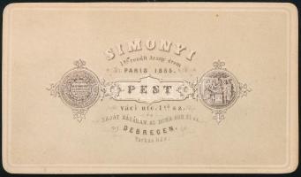 cca 1860-1870 Elegáns fiatal férfi portréja, vizitkártya Simonyi pesti műterméből, 10,5x6 cm