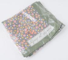 Vintage zöld alapon virágmintás francia kendő, 75x75 cm