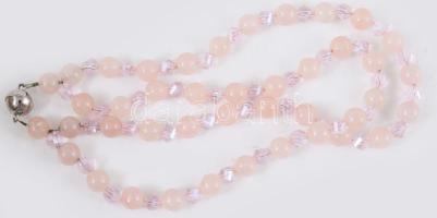 Kétsoros rózsakvarc és üveg nyaklánc, mágnes záras