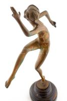 Bakonyi Sándor (1892-1937): Art deco táncosnő. Patinázott bronz, ebonizált fa talapzaton, jelzés nél...