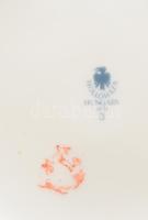 Hollóházi Szász Endre által tervezett dekorral díszített porcelán váza. Jelzett, minimális kopással,...