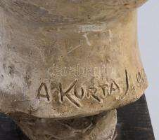 Andrássy Kurta János (1911-2008): Női fej. Festett gipsz, Jelzett. fa talapzaton. 40 cm