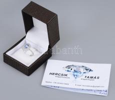 14 K fehérarany gyűrű brillekkel (0,43ct) és zafírral (1,16ct) TW, VS, jelzett, tanúsítvánnyal m: 55, m: 1,16 ct