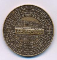 DN "ÜNGÜR DÉMON ELLEN LEGYEN ITT EZ A VAS... - ÜNGÜR DÉMON... ÜZD, EMÉSZD EL ŐT ISTENEM! - ROVÁSÍRÁS: NAGYSZENTMIKLÓSI KINCS - SZARVASI TŰTARTÓ / MAGYAR - TÜRK - AVAR - HUN - SZKÍTA" bronz emlékérem kapszulában (42,5mm) T:UNC,AU