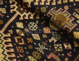 Kézzel készült keleti stílusú szőnyeg, cca 220x120 cm