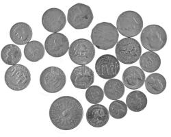 Amerikai Egyesült Államok 1947-1990. 5c - 1/2$ (3xklf, 10db) + 1976. 1/2$ "Kétszáz éves jubileum" + 1979. 1$ "Susan B. Anthony Dollar" (3x) + 1986. 1/2$ "Szabadság-szobor" + Nagy-Britannia 1968-1992. 10p - 50p (5xklf, 6db), közte 1980. 25p Cu-Ni "Queen Mother" kapszulában + Ausztrália 1977. 20c Cu-Ni + 50c Cu-Ni "Silver Jubilee" + Új-Zéland 1980. 20c Cu-Ni T:AU-VF, patina USA 1947-1990. 5 Cents - 1/2 Dollar (3xdiff, 10pcs) + 1976. 1/2 Dollar "Bicentennial" + 1979. 1 Dollar "Susan B. Anthony Dollar" (3x) + 1986. 1/2 Dollar "Statue of Liberty" + Great Britain 1968-1992. 10 Pence - 50 Pence (5xdiff, 6pcs), including 1980. 25 Pence Cu-Ni "Queen Mother" in capsule + Australia 1977. 20 Cents Cu-Ni + 50 Cents Cu-Ni "Silver Jubilee" + New Zealand 1980. 20 Cents Cu-Ni C:AU-VF, patina