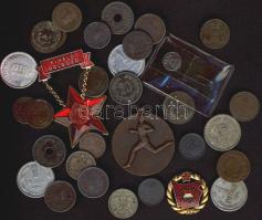 29db magyar és osztrák váltópénz az 1700-as évektől + 4db jelvény és sportérem T:vegyes