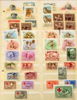 Gyűjtemény a klasszikusoktól, tartalmas gyűjtemény 1945-től valamint modern gyűjteményrészek 4 nagy ...