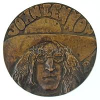 DN "John Lennon" egyoldalas, öntött bronz emlékplakett. Szign.: "R" (60mm) T:AU ND "John Lennon" one-sided, cast bronze commemorative plaque. Sign.: "R" (60mm) C:AU