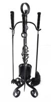 Kovácsolt vas kandalló szerszám szett, jó állapotban, tartón, m: 78 cm