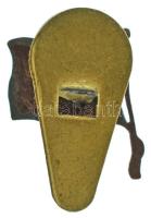 1930 k. horgonyt ábrázoló zománcozott hajós gomblyukjelvény (15x17mm) T:XF kis zománchiba