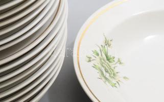 Hollóházi zöld virágmintás 23 darabos mélytányér készlet, jelzett, d: 24 cm